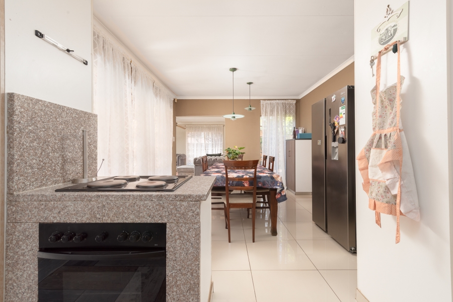 5 Bedroom Property for Sale in Sharonlea Gauteng