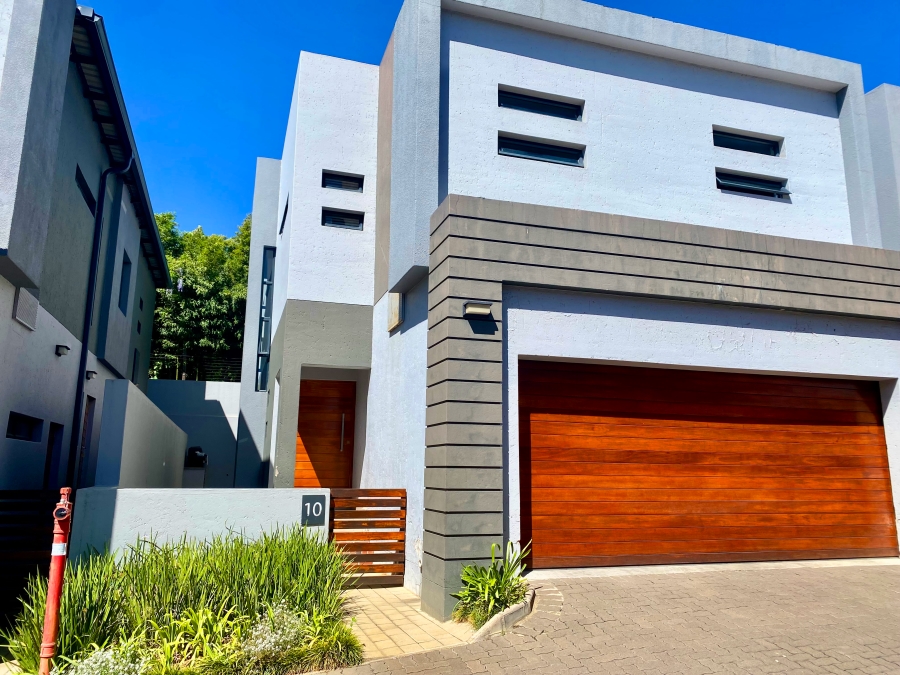 3 Bedroom Property for Sale in Hurlingham Gauteng