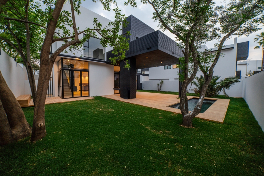 4 Bedroom Property for Sale in Bryanston East Gauteng