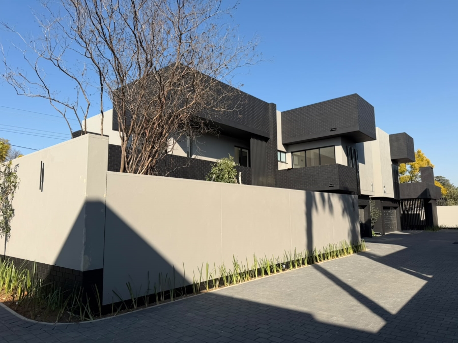 4 Bedroom Property for Sale in Bryanston East Gauteng