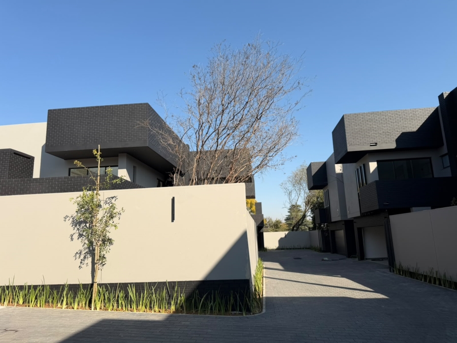 4 Bedroom Property for Sale in Bryanston East Gauteng