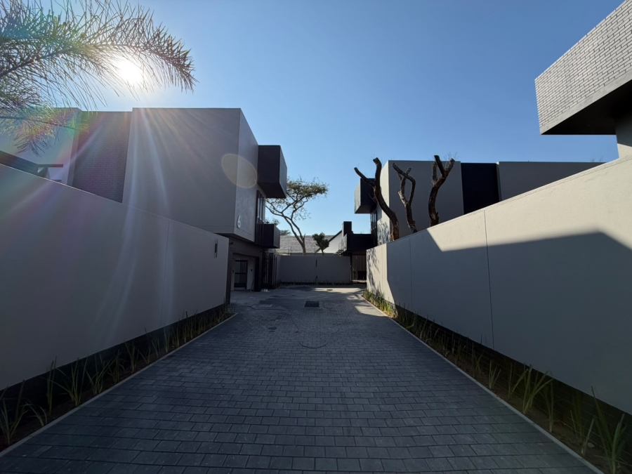 4 Bedroom Property for Sale in Bryanston East Gauteng