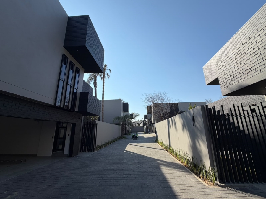 4 Bedroom Property for Sale in Bryanston East Gauteng