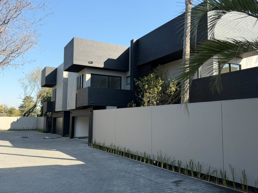 4 Bedroom Property for Sale in Bryanston East Gauteng