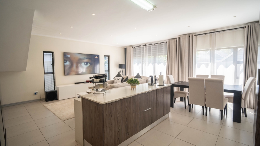 3 Bedroom Property for Sale in Bryanston East Gauteng