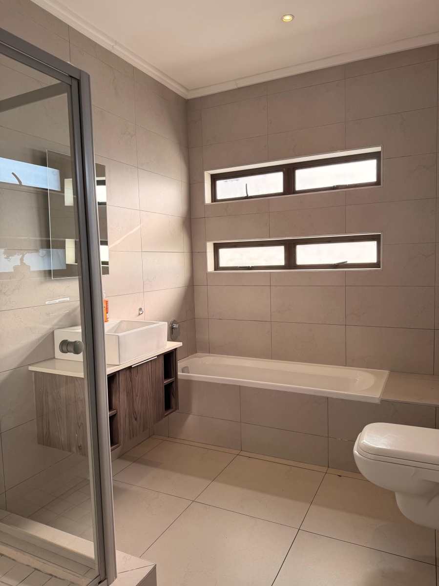 3 Bedroom Property for Sale in Bryanston East Gauteng