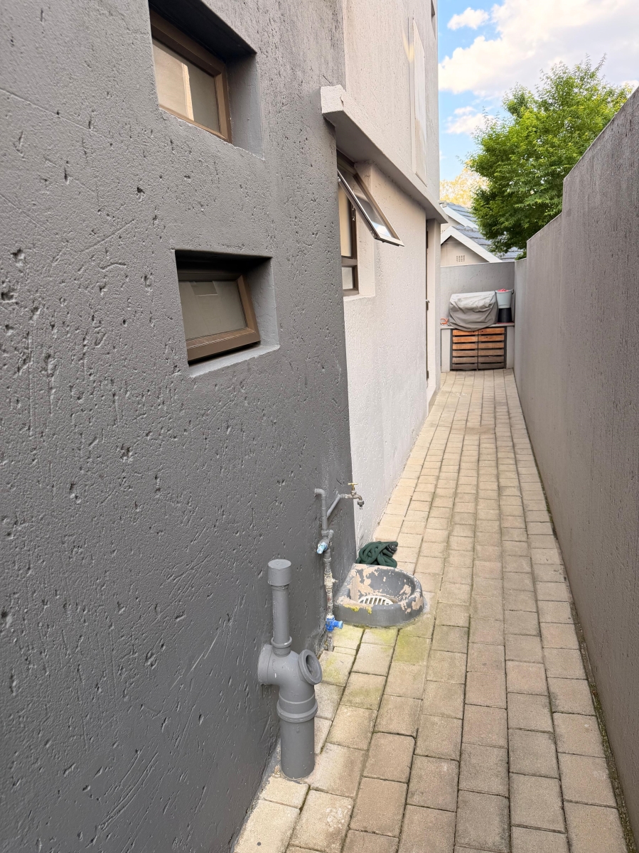 3 Bedroom Property for Sale in Bryanston East Gauteng