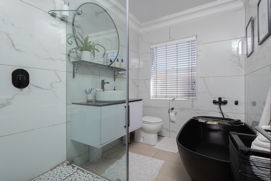 3 Bedroom Property for Sale in Morehill Gauteng