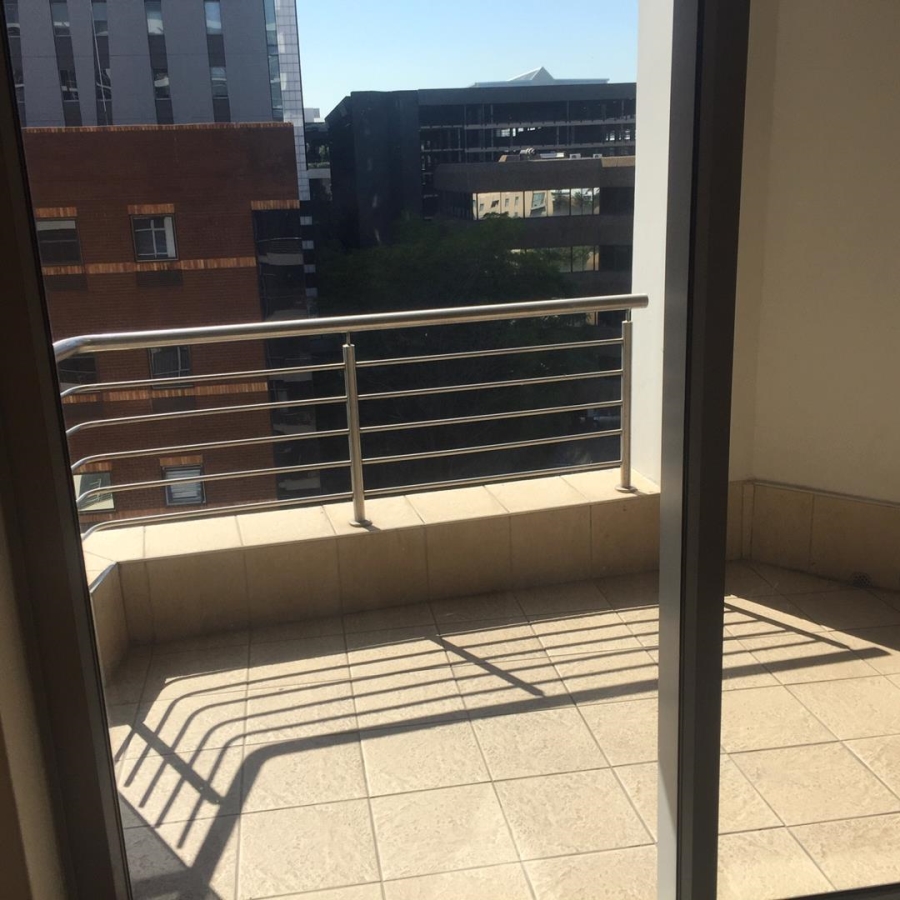 To Let 1 Bedroom Property for Rent in Sandown Gauteng