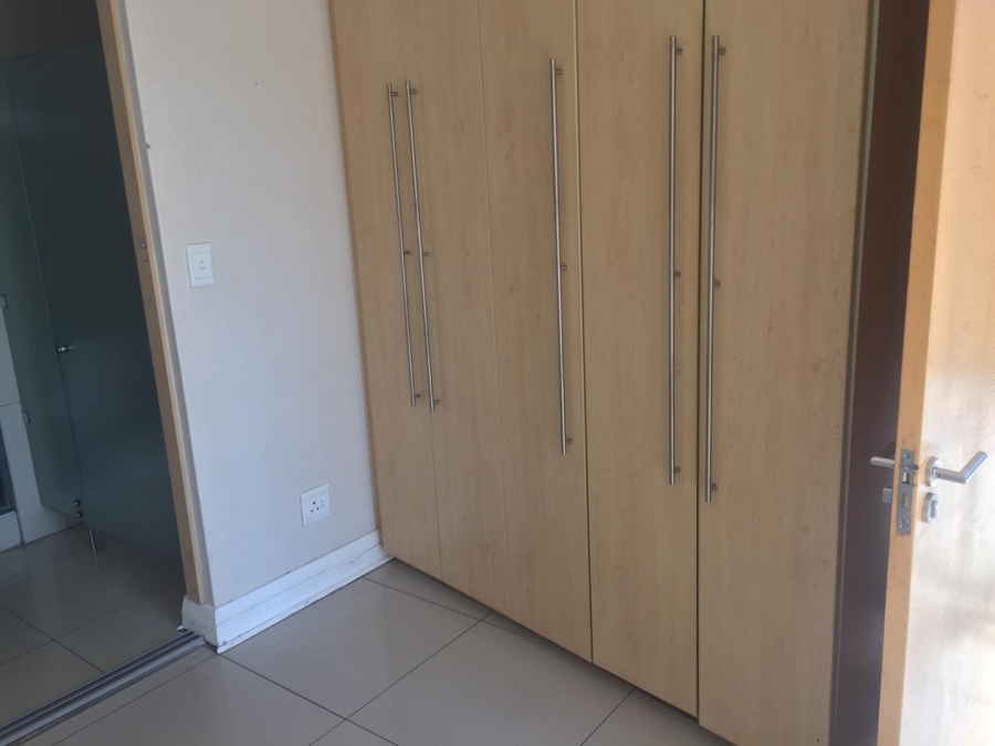 To Let 1 Bedroom Property for Rent in Sandown Gauteng