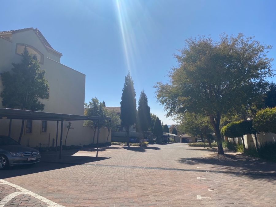 To Let 2 Bedroom Property for Rent in Morningside Gauteng