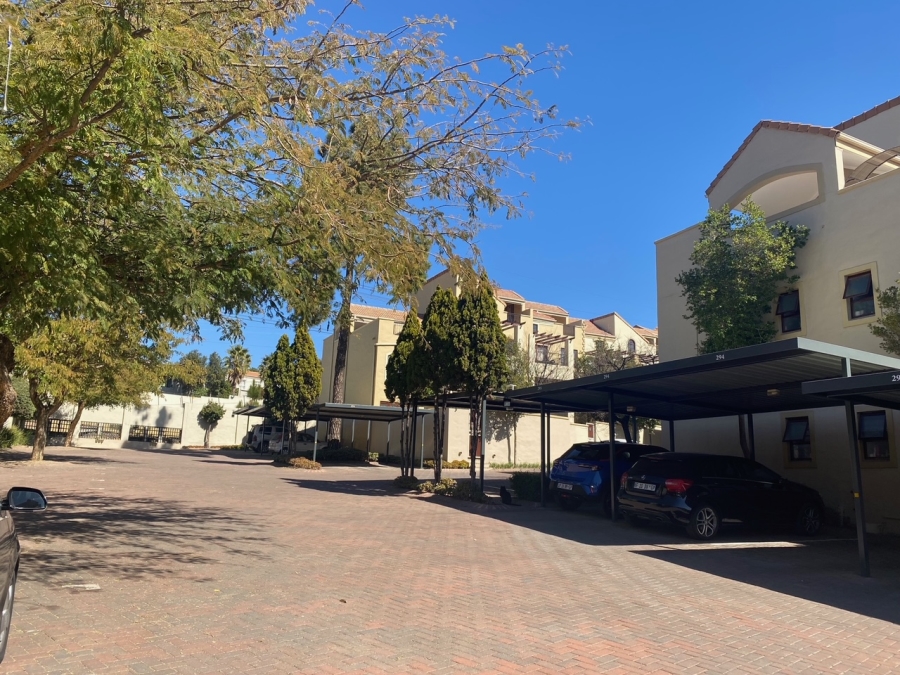 To Let 2 Bedroom Property for Rent in Morningside Gauteng