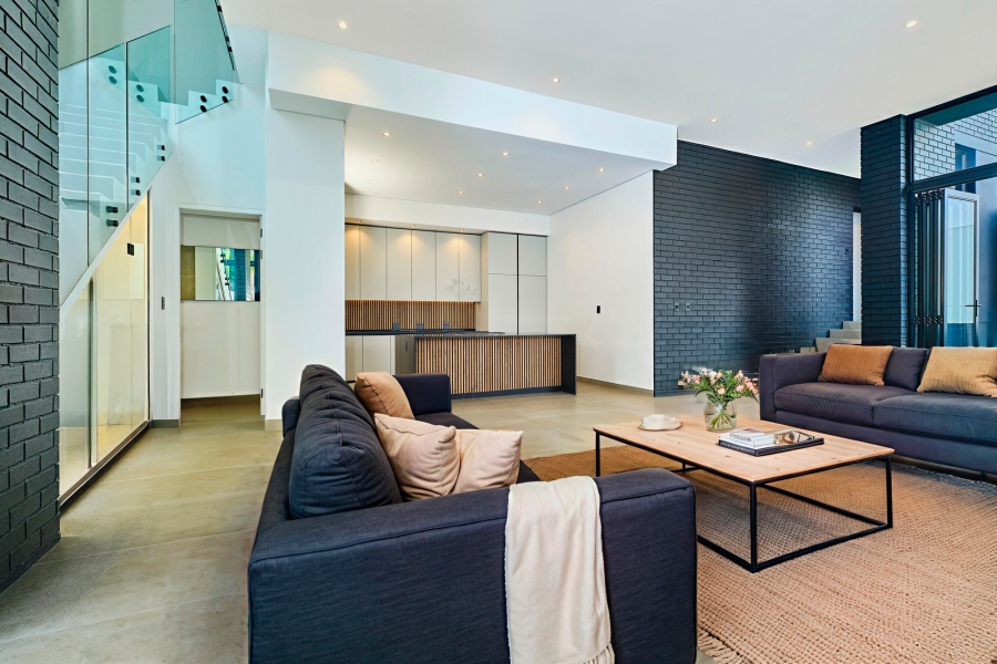 To Let 4 Bedroom Property for Rent in Bryanston Gauteng