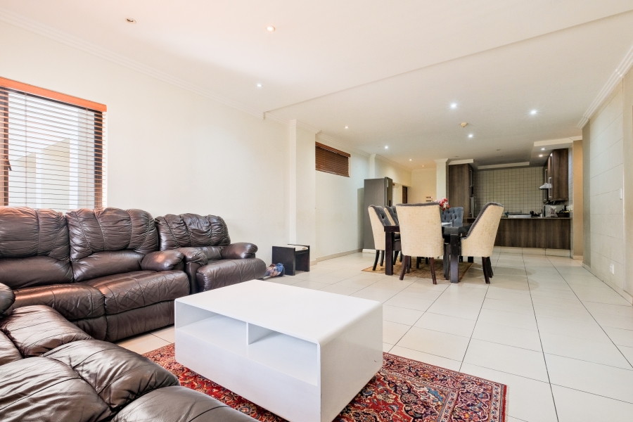 2 Bedroom Property for Sale in Bedfordview Gauteng