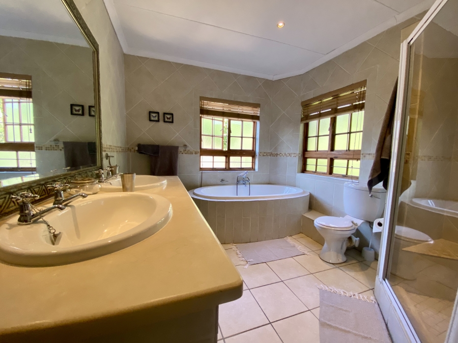 4 Bedroom Property for Sale in Fourways Gauteng