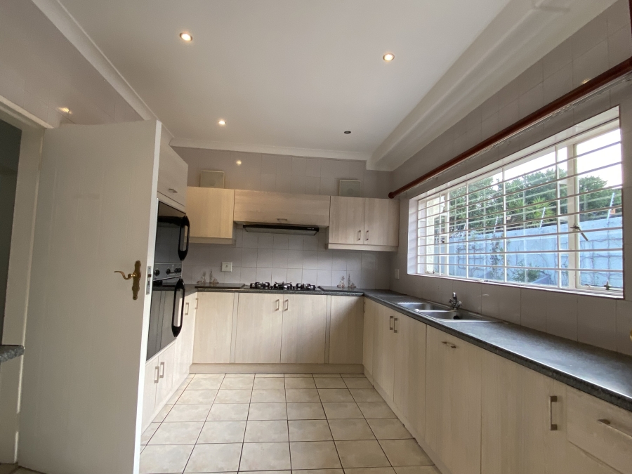 To Let 3 Bedroom Property for Rent in Ferndale Gauteng