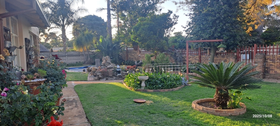 3 Bedroom Property for Sale in Bonaero Park Gauteng