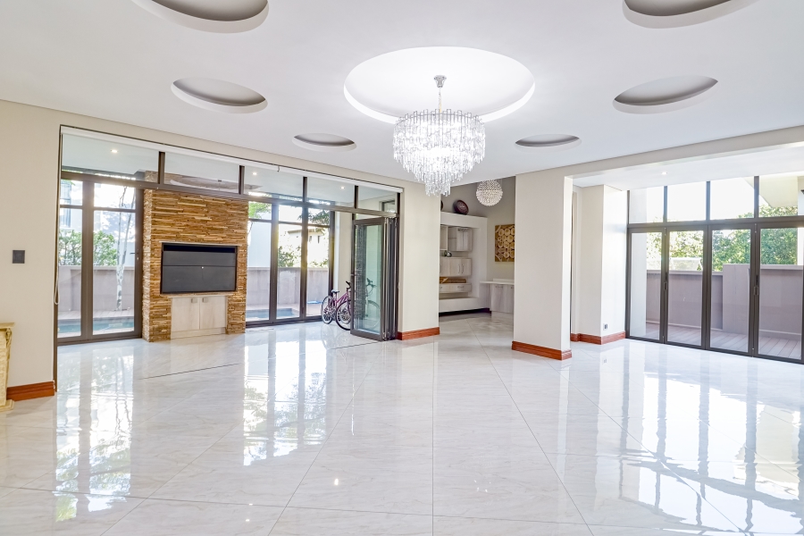 5 Bedroom Property for Sale in Lombardy Estate Gauteng