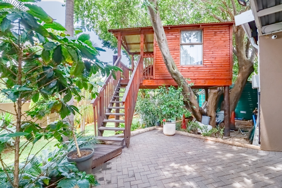 7 Bedroom Property for Sale in Wonderboom Gauteng