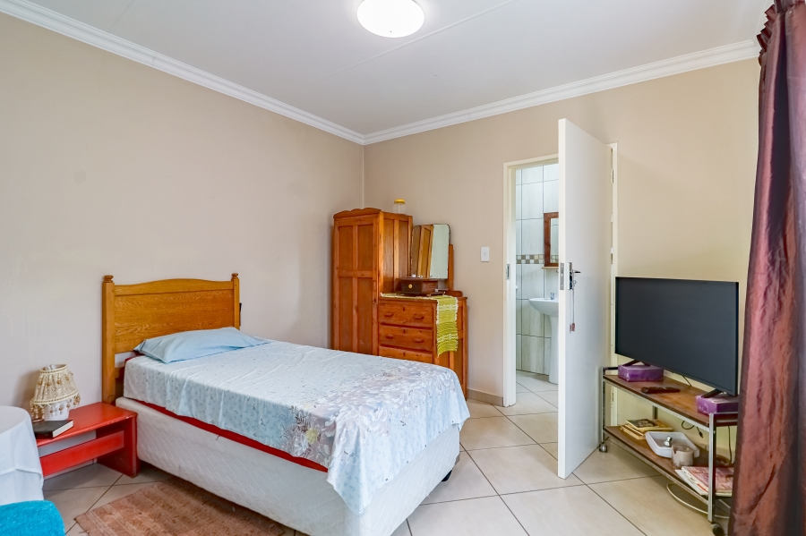 7 Bedroom Property for Sale in Wonderboom Gauteng