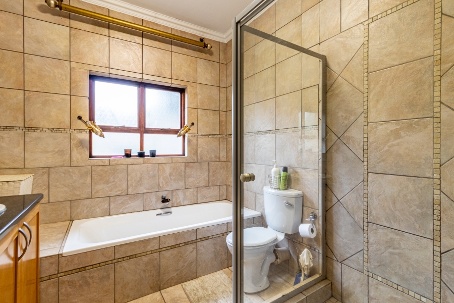 To Let 3 Bedroom Property for Rent in Six Fountains Residential Estate Gauteng