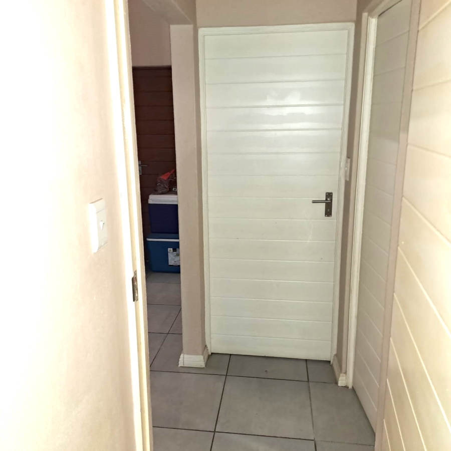 2 Bedroom Property for Sale in Pomona AH Gauteng