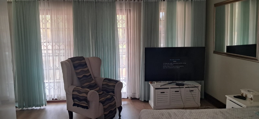 5 Bedroom Property for Sale in Meyerspark Gauteng