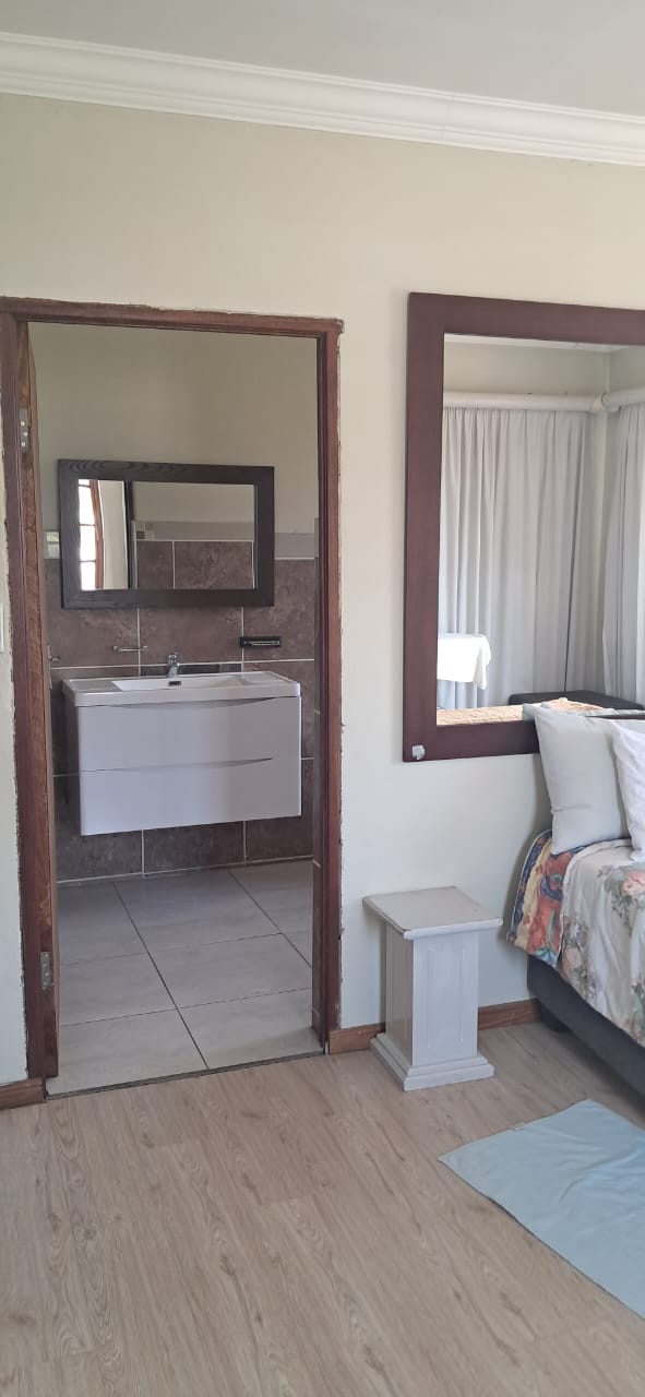 5 Bedroom Property for Sale in Meyerspark Gauteng