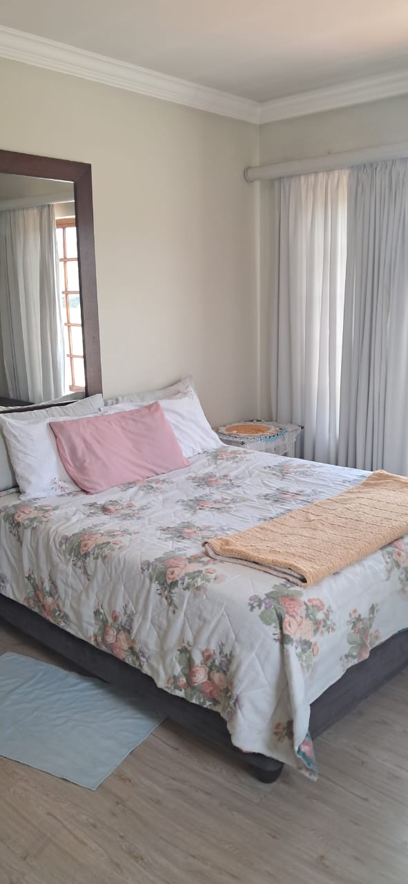 5 Bedroom Property for Sale in Meyerspark Gauteng