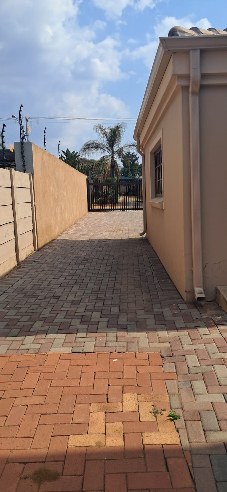 5 Bedroom Property for Sale in Meyerspark Gauteng