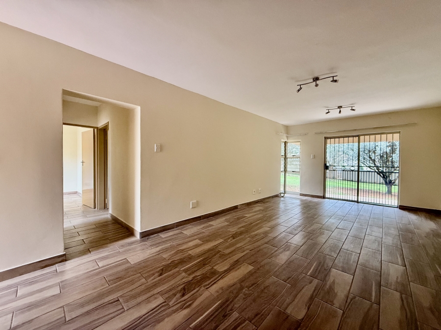 2 Bedroom Property for Sale in Leeuwenhof Estate Gauteng