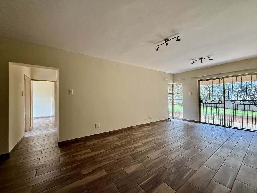 2 Bedroom Property for Sale in Leeuwenhof Estate Gauteng