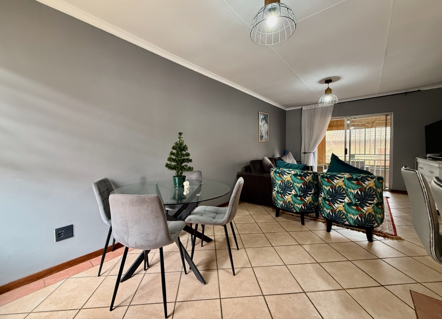 2 Bedroom Property for Sale in Mooikloof Ridge Gauteng