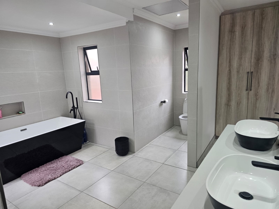 4 Bedroom Property for Sale in Lynnwood Gauteng