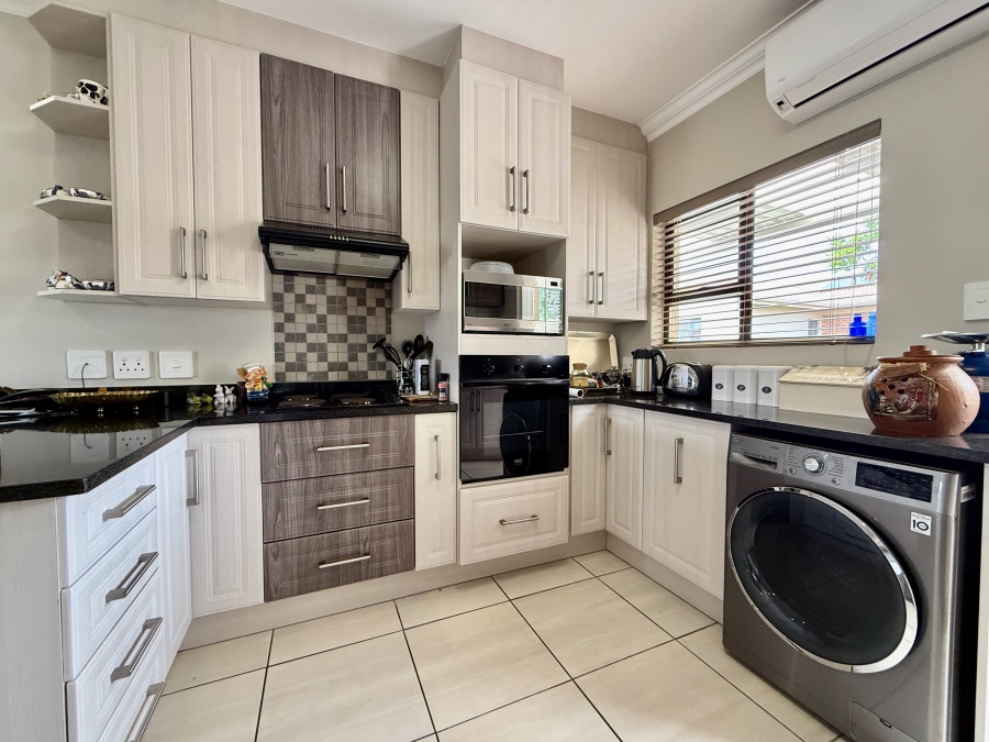 3 Bedroom Property for Sale in The Retreat Gauteng