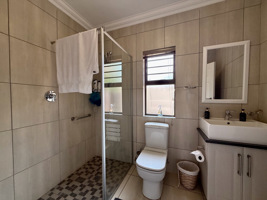 3 Bedroom Property for Sale in The Retreat Gauteng