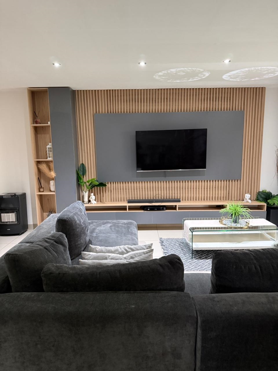 3 Bedroom Property for Sale in Olympus Ridge Gauteng