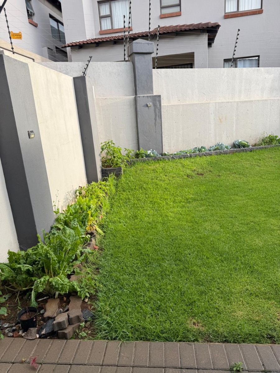 3 Bedroom Property for Sale in Olympus Ridge Gauteng
