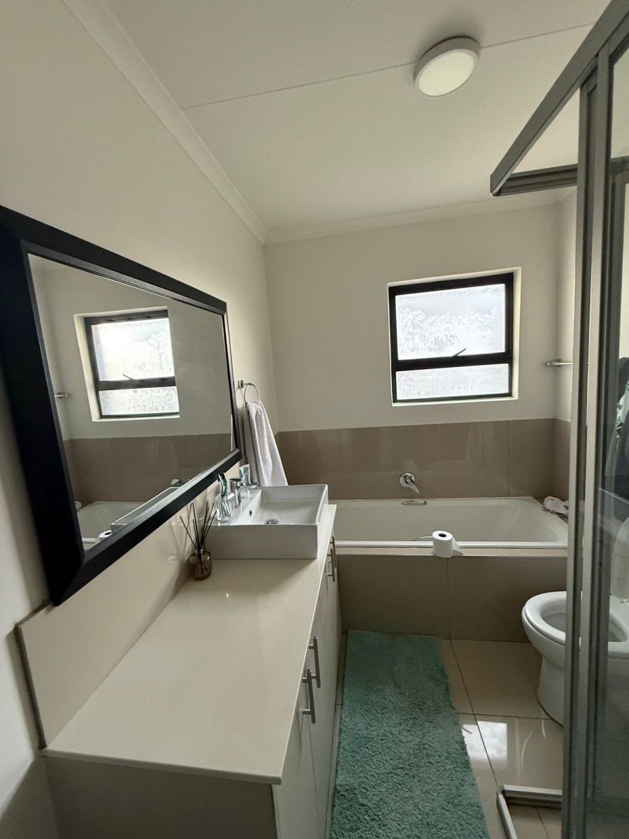 3 Bedroom Property for Sale in Olympus Ridge Gauteng