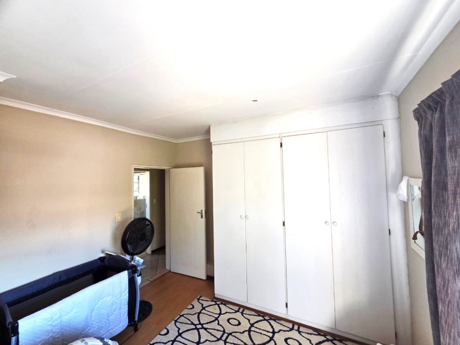 To Let 2 Bedroom Property for Rent in Annlin Gauteng