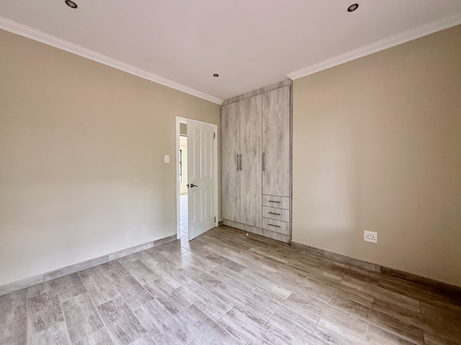 To Let 4 Bedroom Property for Rent in Silverwoods Country Estate Gauteng