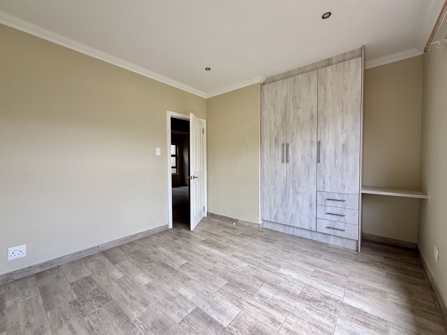 To Let 4 Bedroom Property for Rent in Silverwoods Country Estate Gauteng