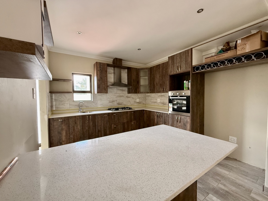 To Let 4 Bedroom Property for Rent in Silverwoods Country Estate Gauteng