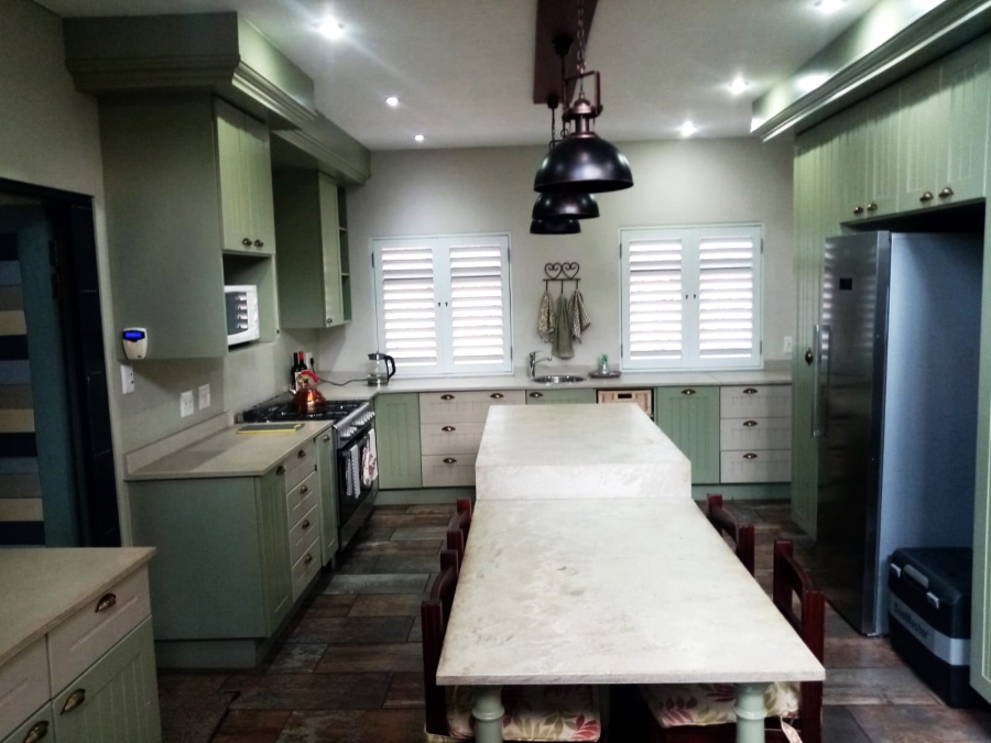 4 Bedroom Property for Sale in Mountain View Gauteng