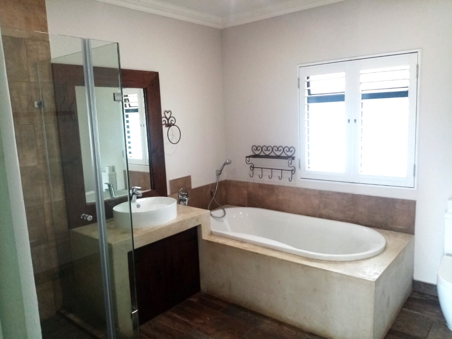 4 Bedroom Property for Sale in Mountain View Gauteng