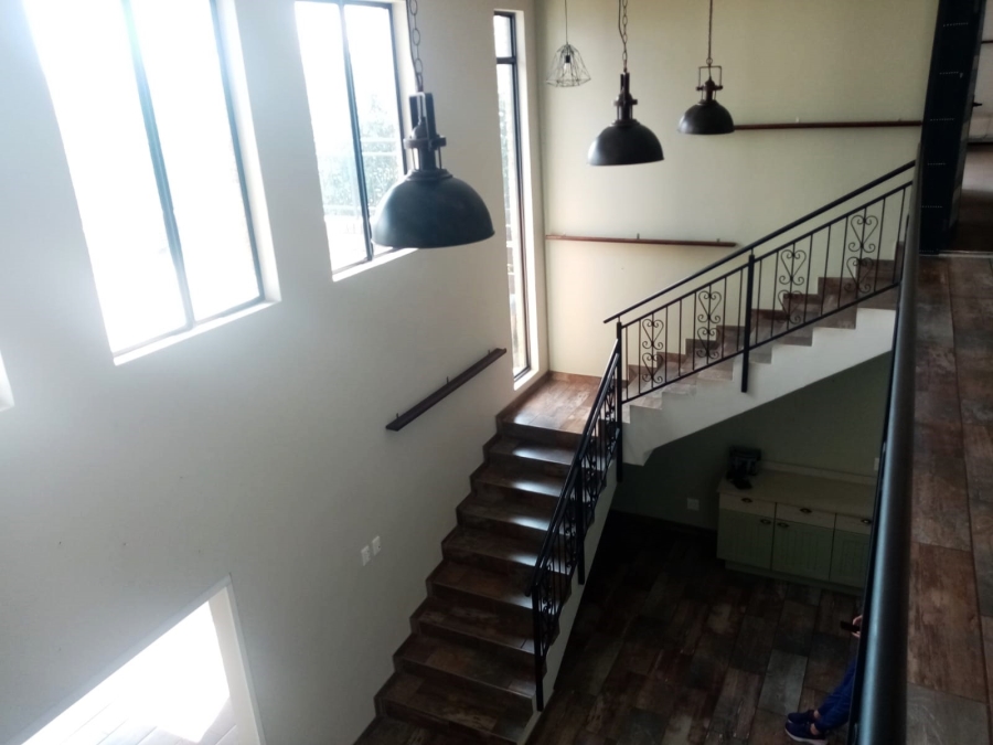 4 Bedroom Property for Sale in Mountain View Gauteng