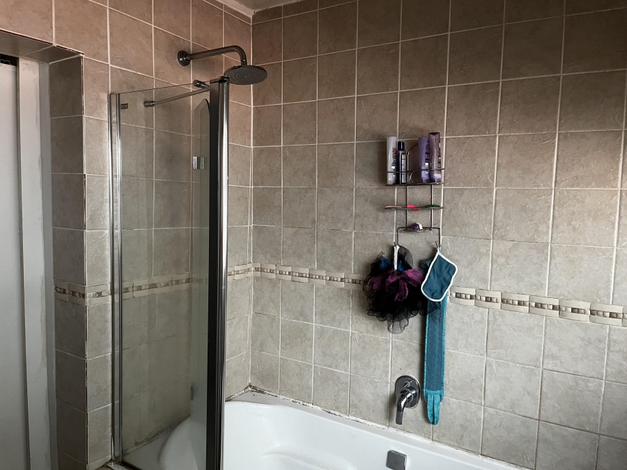 3 Bedroom Property for Sale in Pretoria Gardens Gauteng