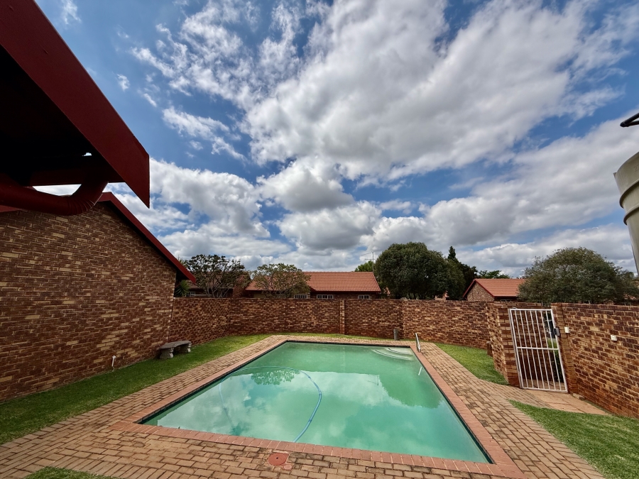 3 Bedroom Property for Sale in Meyerspark Gauteng