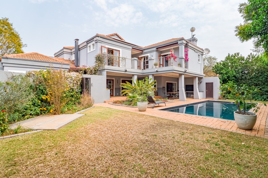 To Let 4 Bedroom Property for Rent in Silver Lakes Golf Estate Gauteng