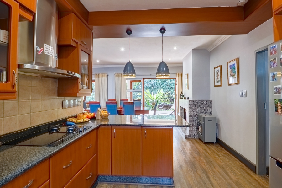 To Let 4 Bedroom Property for Rent in Silver Lakes Golf Estate Gauteng